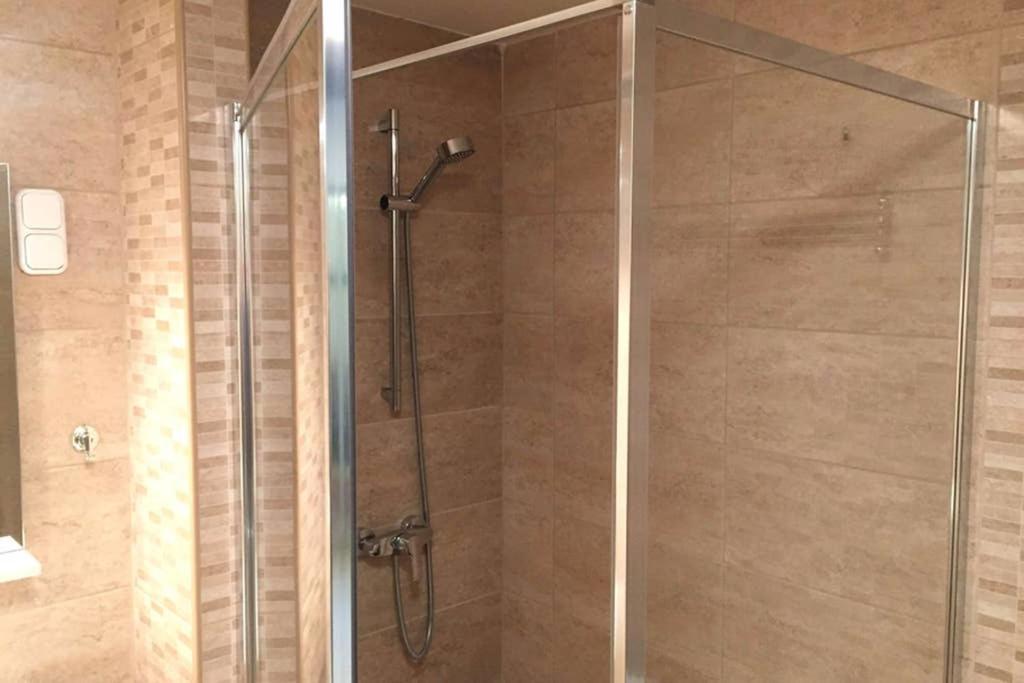 Green Garden Apartment Ingyenes Zart Parkoloval Szeged Ngoại thất bức ảnh